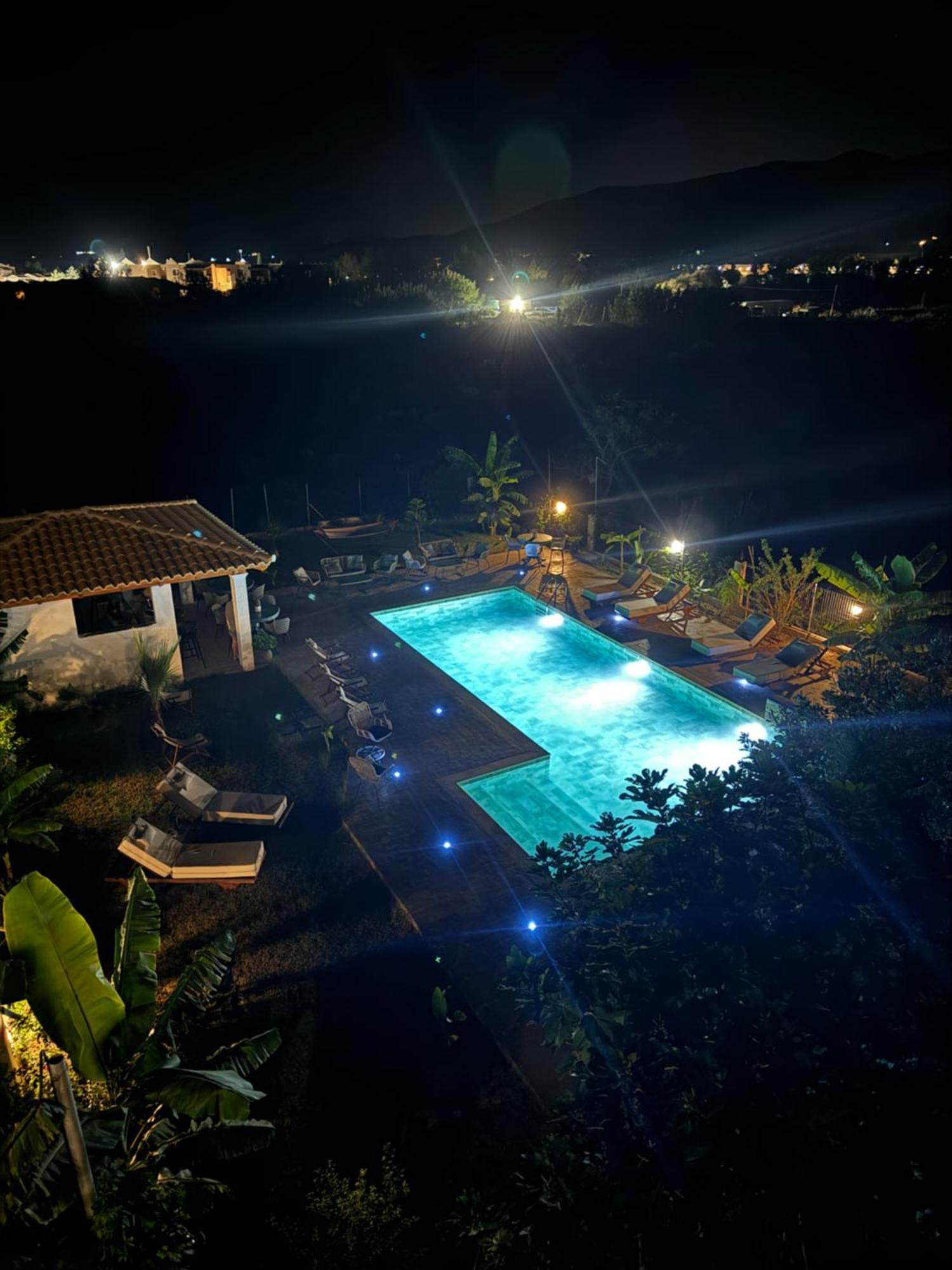 Aparthotel Kapetanios Luxury Agios Georgios  Exterior foto