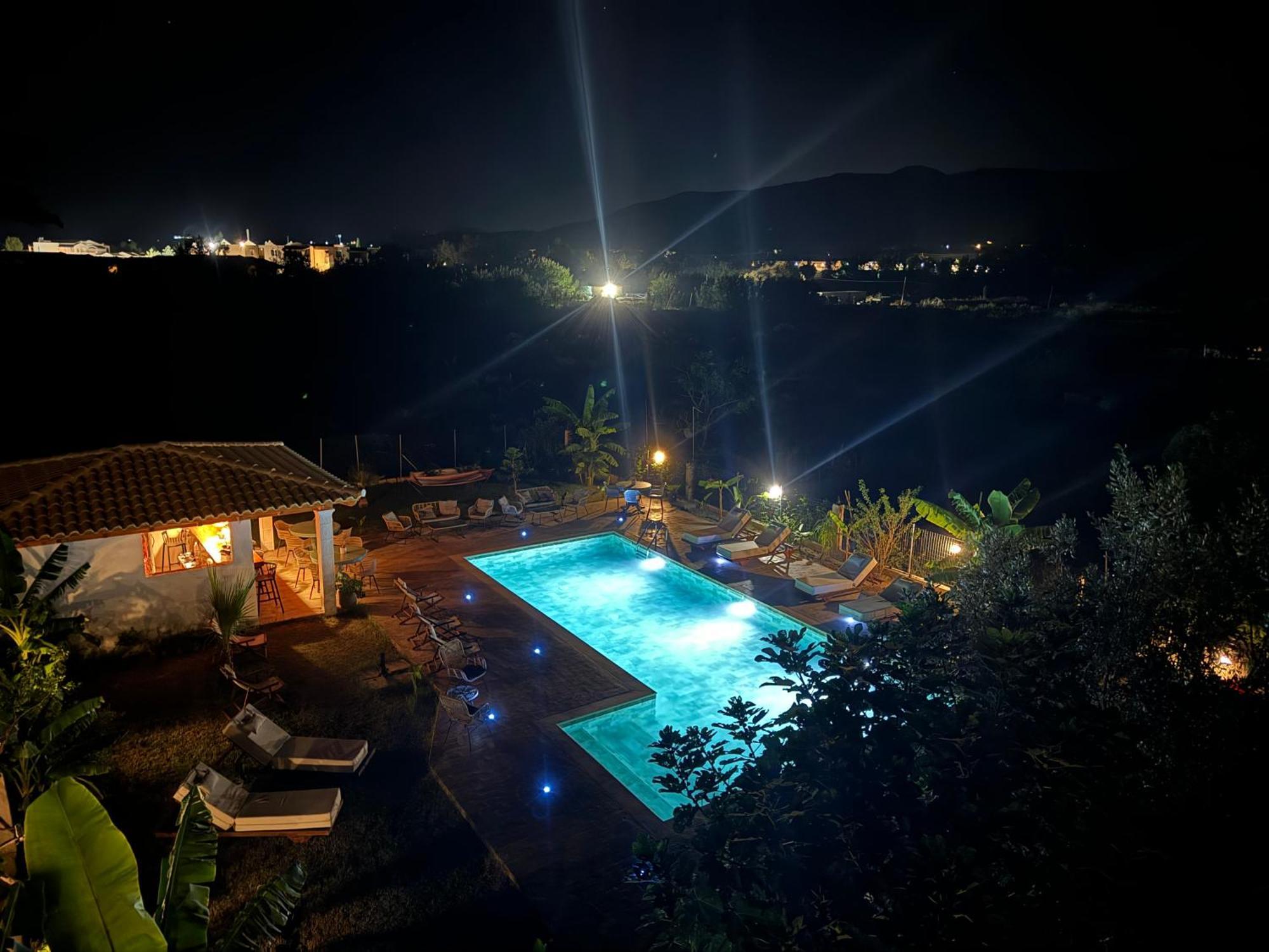 Aparthotel Kapetanios Luxury Agios Georgios  Exterior foto